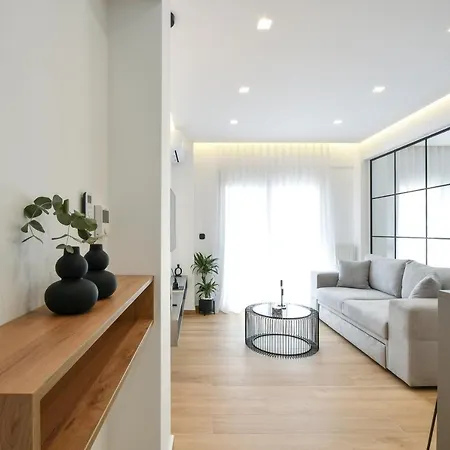 Luxury Downtown C1 *