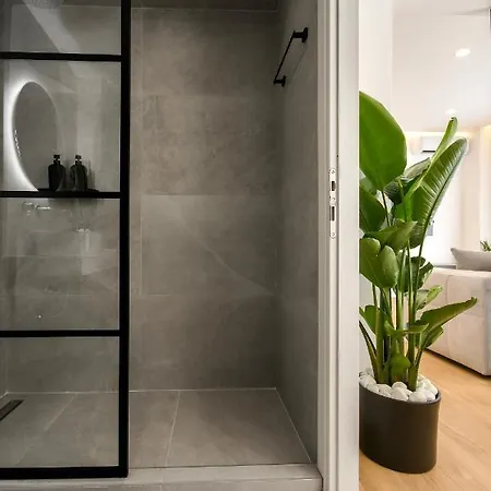 Luxury Downtown C1 *